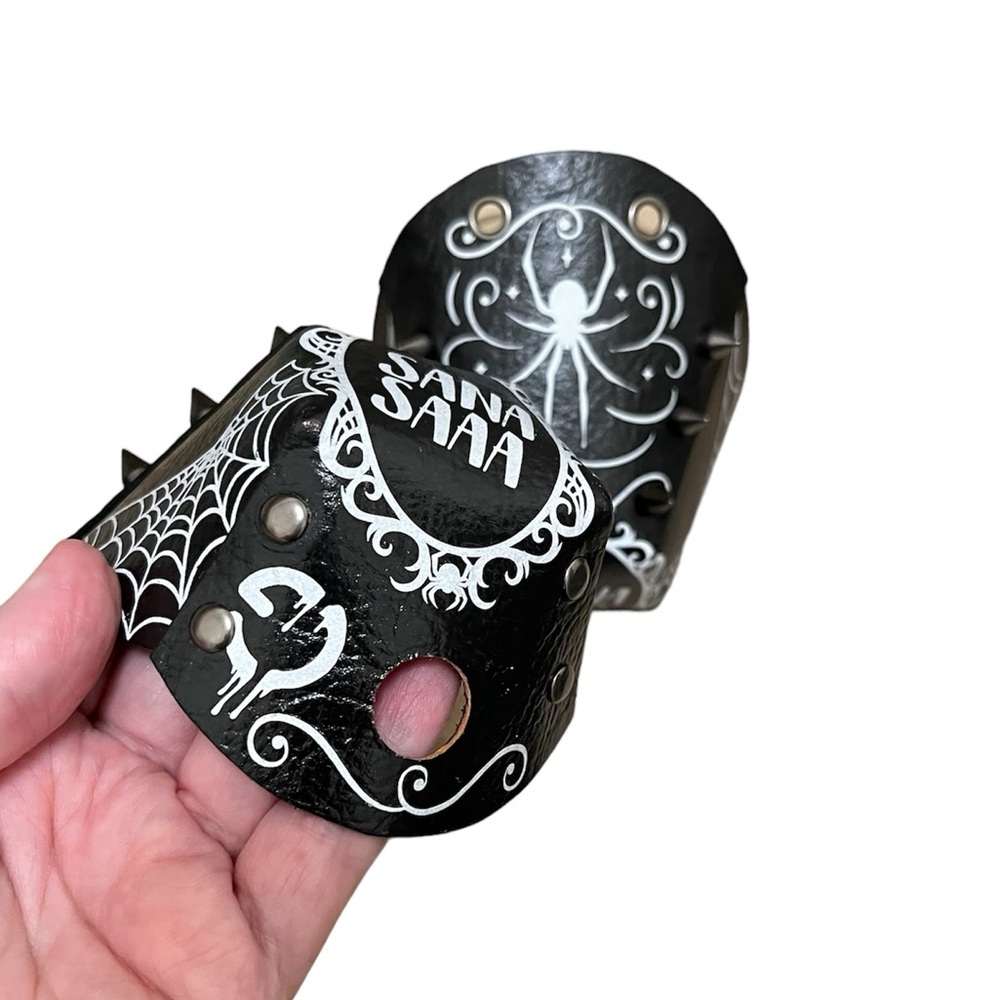 Reflective Spider Leather Toe Guards - Picture 3 of 7